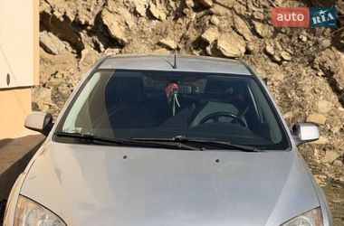 Хэтчбек Ford Focus 2007 в Белых Ославах