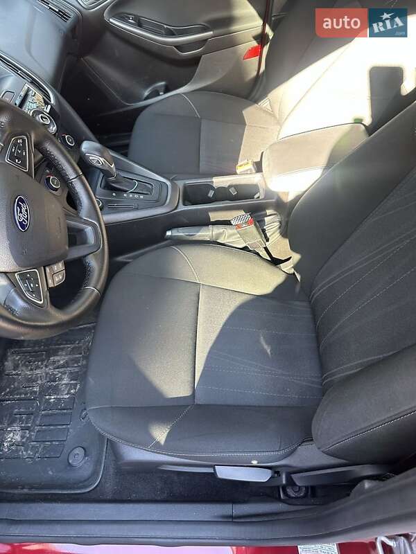 Хэтчбек Ford Focus 2017 в Днепре