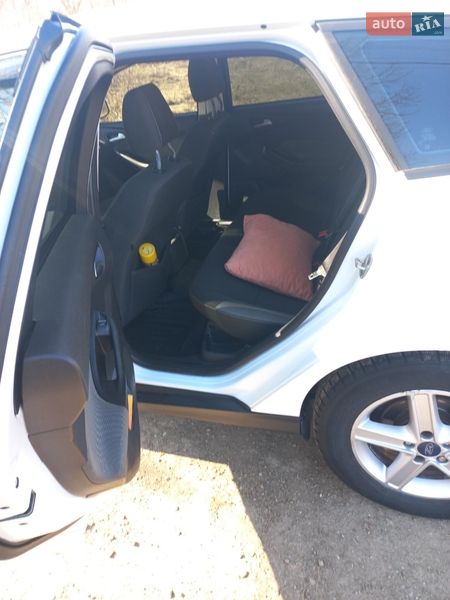 Универсал Ford Focus 2012 в Хырове
