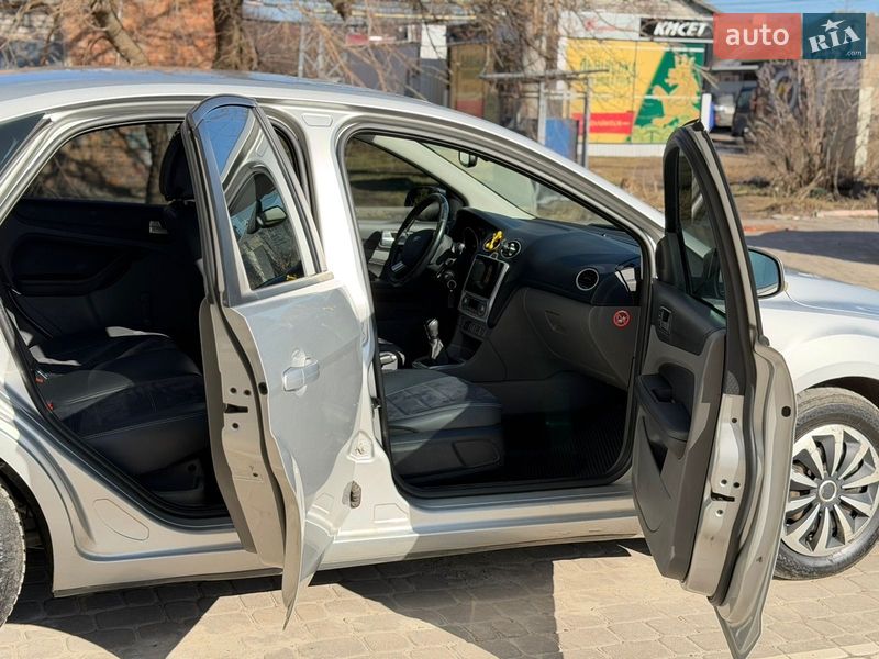 Хэтчбек Ford Focus 2008 в Харькове