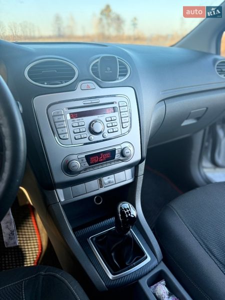 Седан Ford Focus 2008 в Лебедині