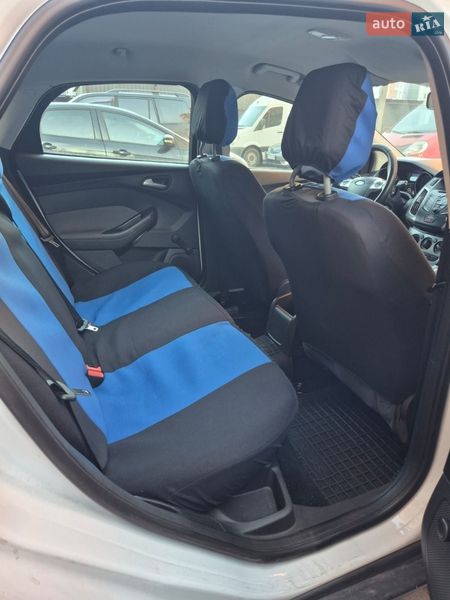 Хэтчбек Ford Focus 2014 в Киеве