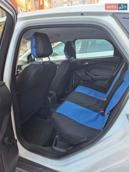Хэтчбек Ford Focus 2014 в Киеве