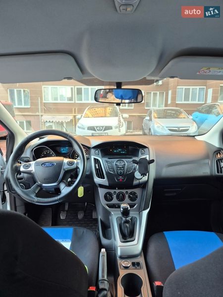 Хэтчбек Ford Focus 2014 в Киеве