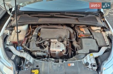Хэтчбек Ford Focus 2014 в Киеве