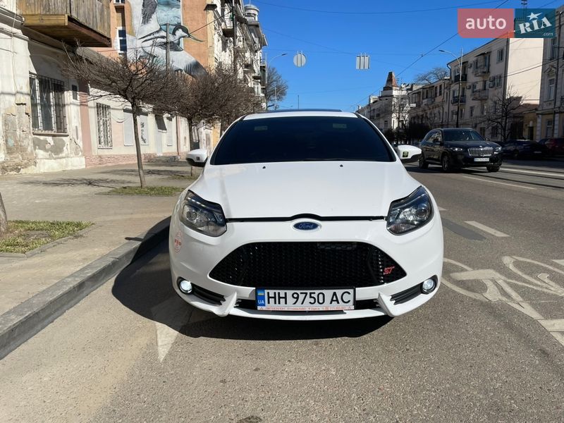 Хетчбек Ford Focus 2013 в Одесі