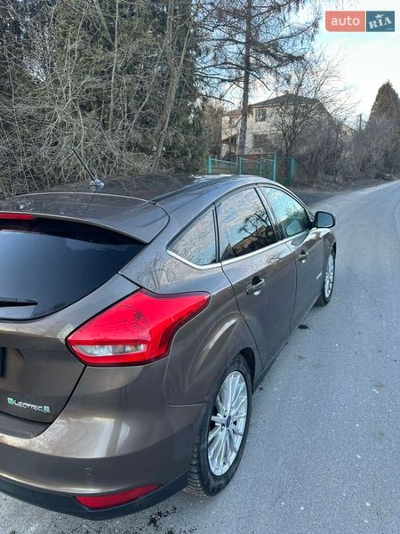 Хэтчбек Ford Focus 2018 в Львове