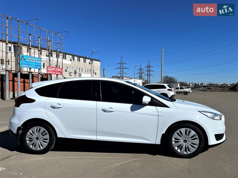 Хэтчбек Ford Focus 2017 в Харькове