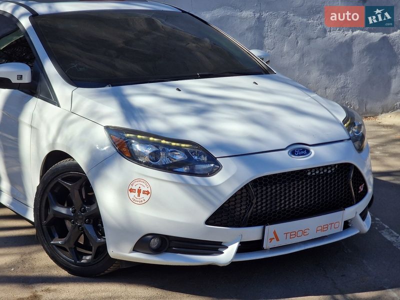 Хэтчбек Ford Focus 2013 в Одессе