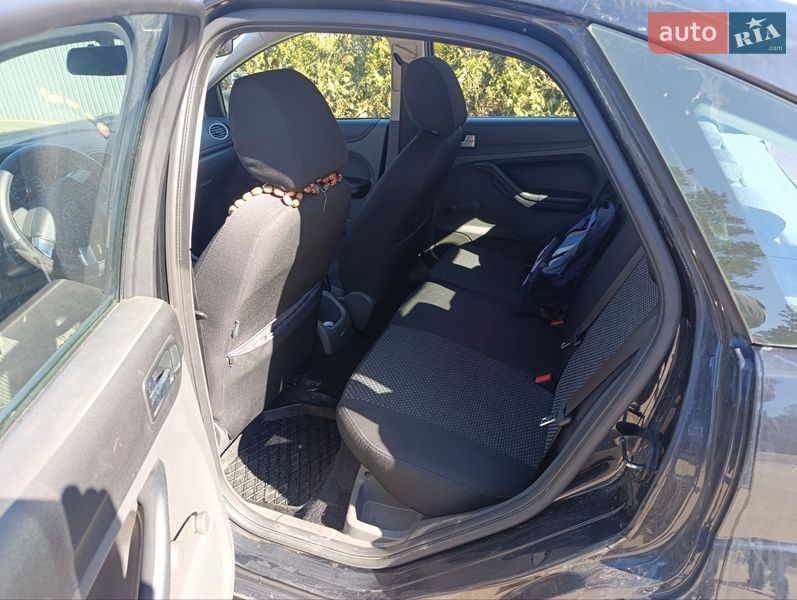 Хэтчбек Ford Focus 2007 в Киеве