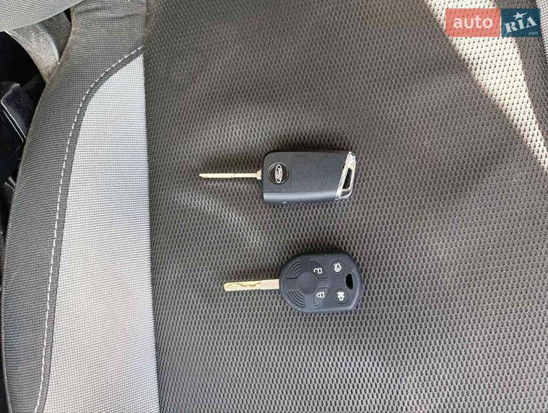 Седан Ford Focus 2011 в Каменке