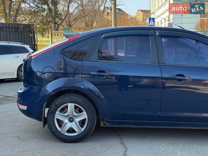 Хэтчбек Ford Focus 2008 в Киеве