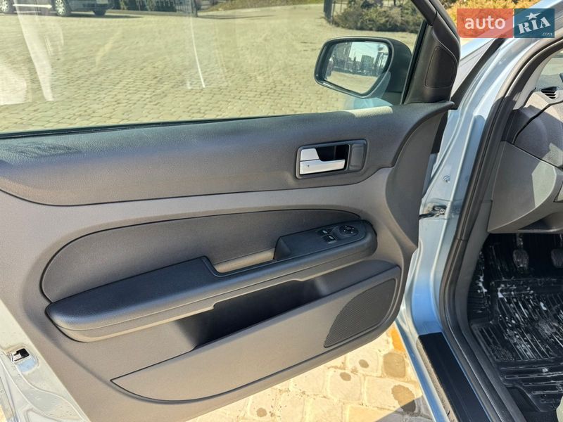 Седан Ford Focus 2006 в Тернополе