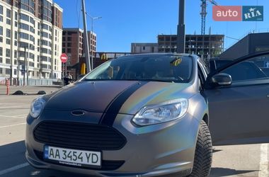 Хэтчбек Ford Focus 2016 в Киеве