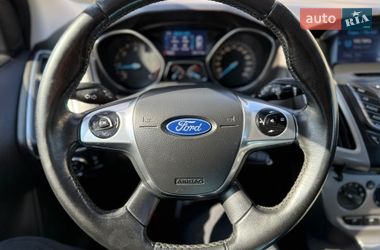 Хетчбек Ford Focus 2014 в Житомирі