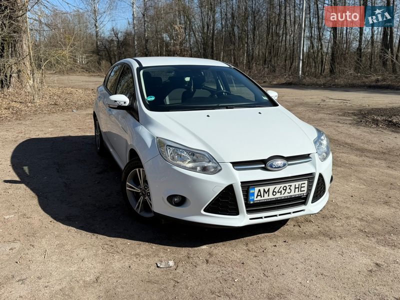 Хетчбек Ford Focus 2014 в Житомирі