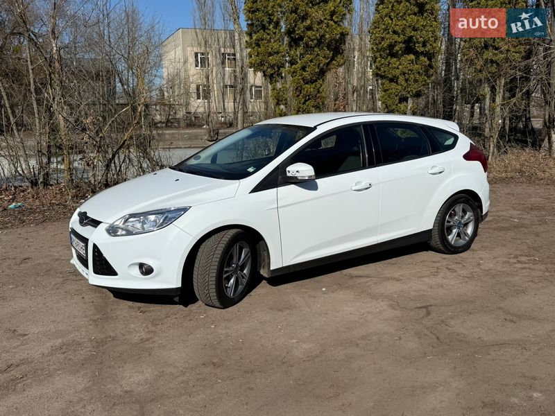 Хетчбек Ford Focus 2014 в Житомирі