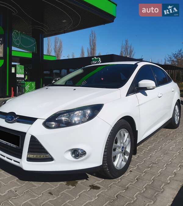 Седан Ford Focus 2013 в Кременчуці фото 2 Седан Ford Focus 2013 в Кременчуці