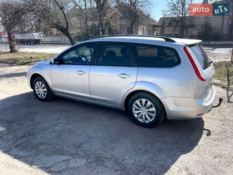 Універсал Ford Focus 2010 в Івано-Франківську фото 4 Універсал Ford Focus 2010 в Івано-Франківську