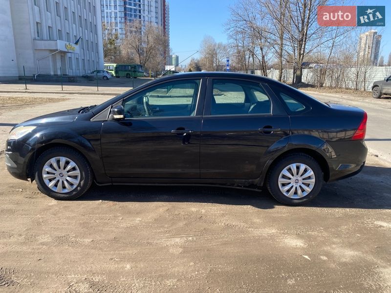 Седан Ford Focus 2008 в Киеве
