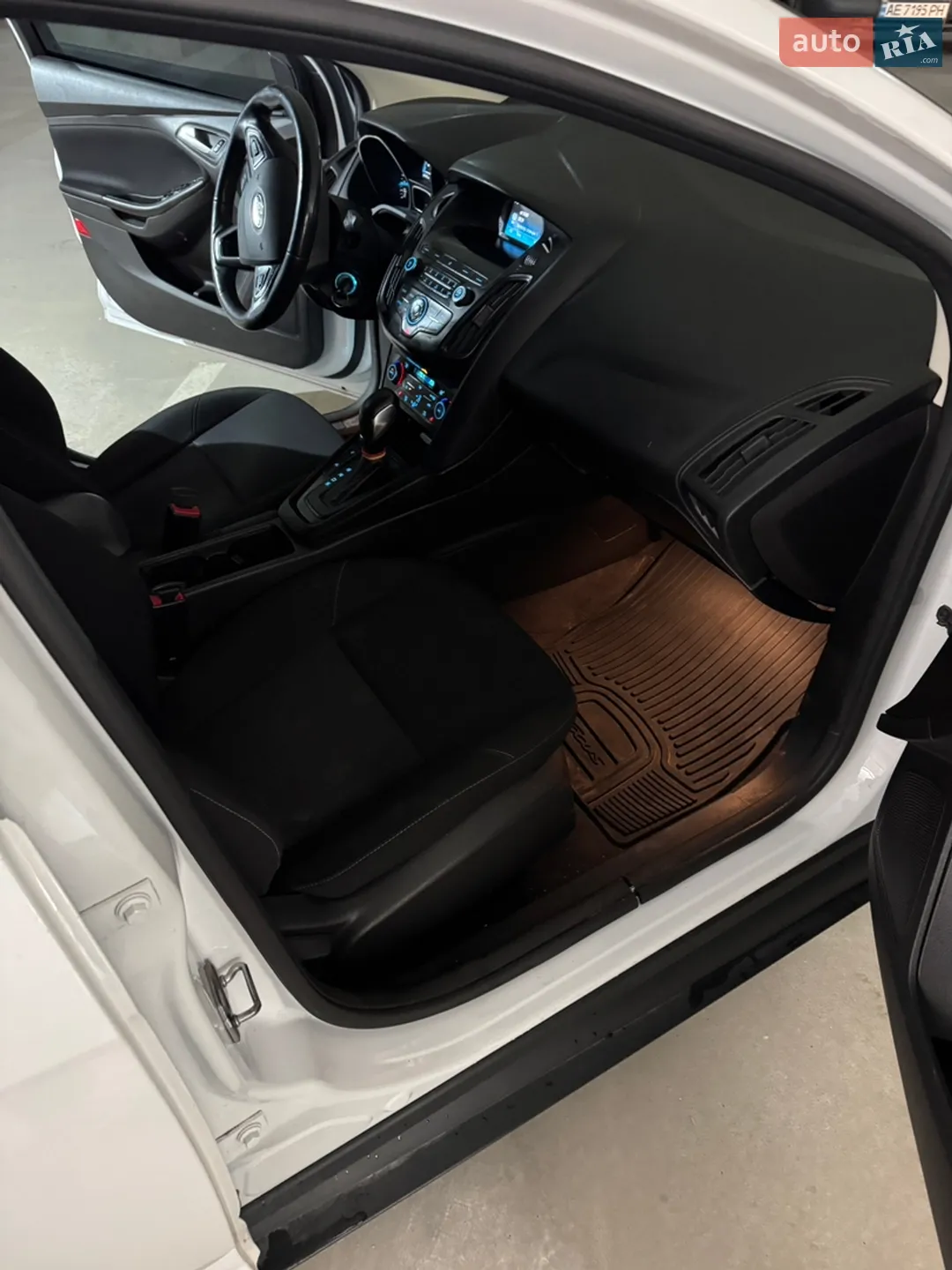 2018 Ford Focus - мініатюра 17