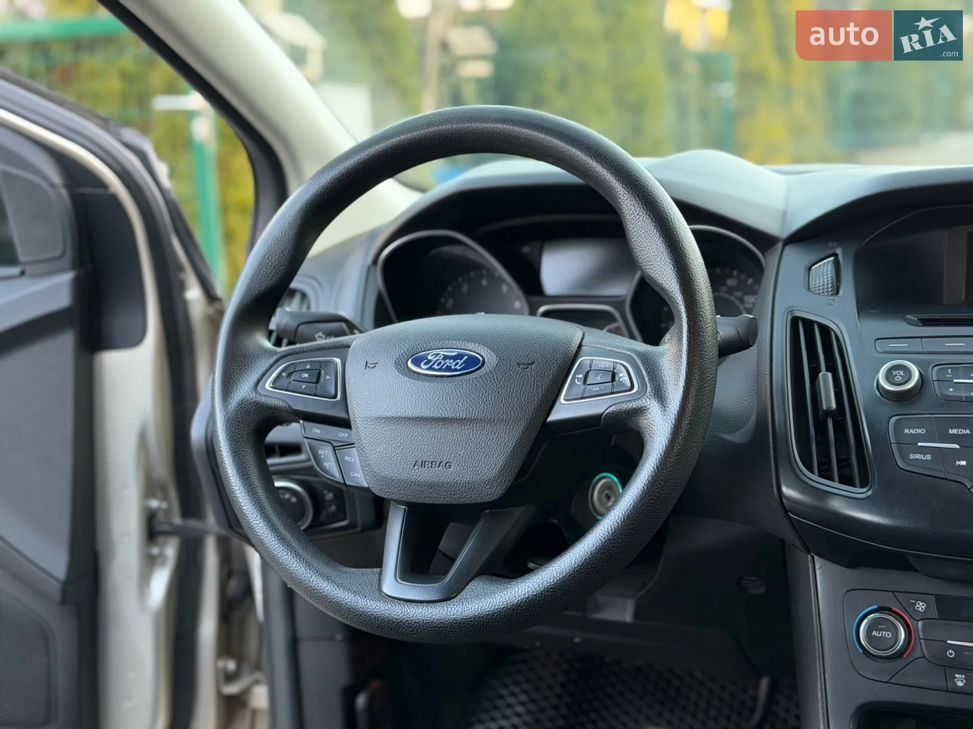 2017 Ford Focus - мініатюра 27