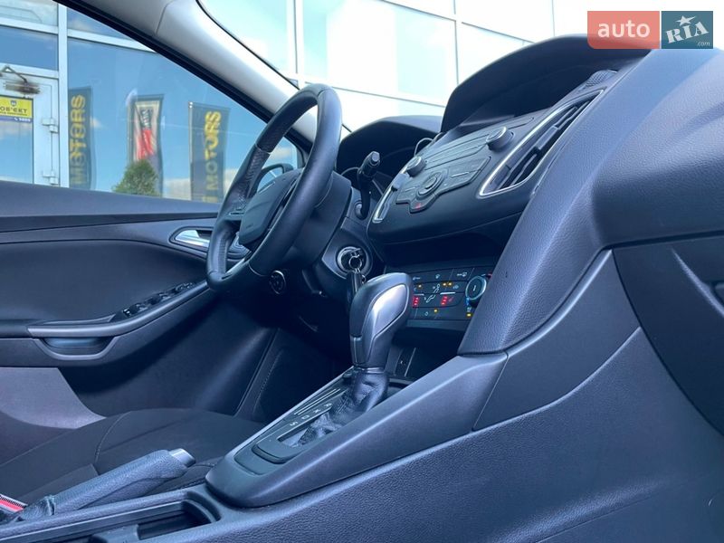 Хэтчбек Ford Focus 2017 в Киеве