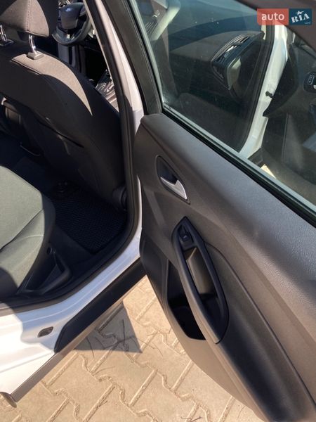 Седан Ford Focus 2015 в Львове