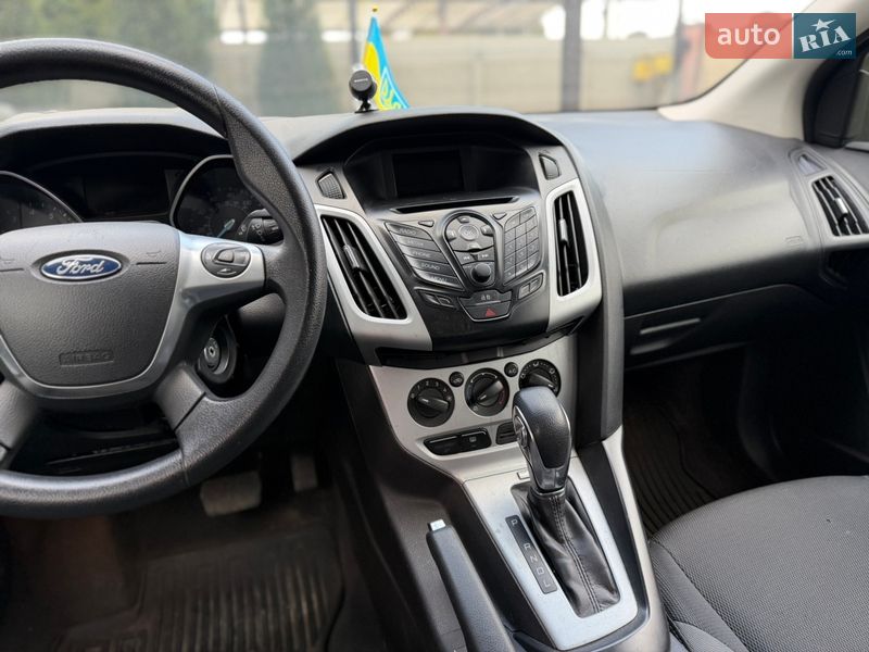 Седан Ford Focus 2014 в Дніпрі
