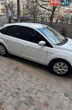 Хэтчбек Ford Focus 2011 в Киеве