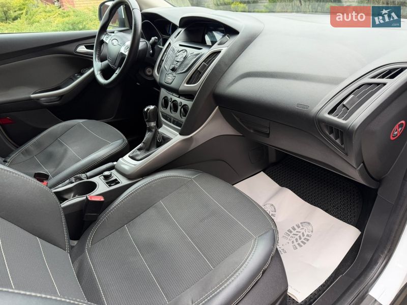 Хетчбек Ford Focus 2013 в Дніпрі