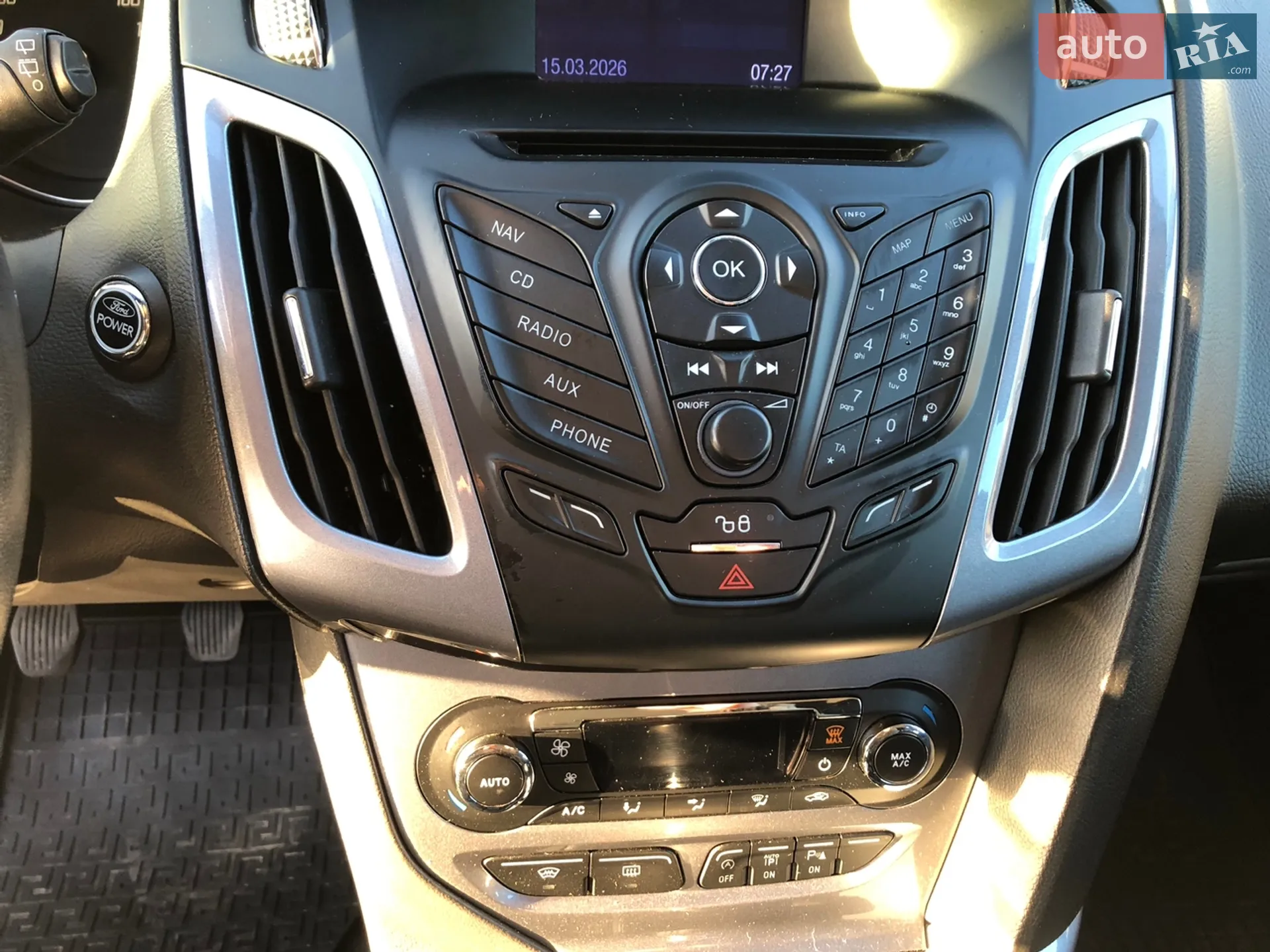 2012 Ford Focus - мініатюра 13