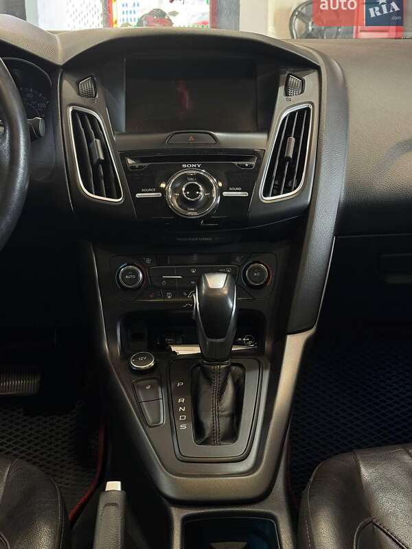 Седан Ford Focus 2016 в Запорожье