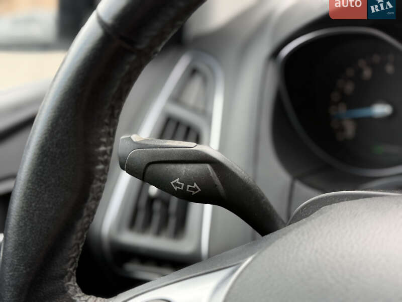 Хэтчбек Ford Focus 2012 в Шептицькому