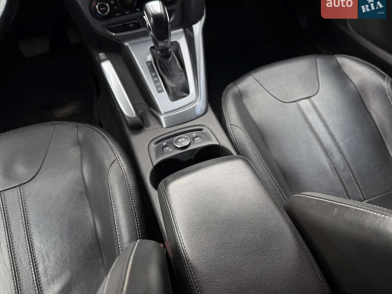 Хэтчбек Ford Focus 2012 в Шептицькому