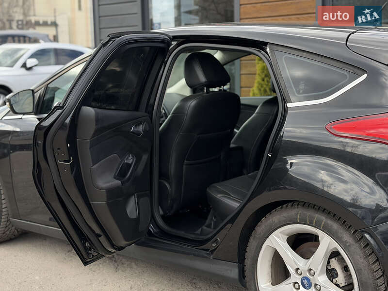 Хэтчбек Ford Focus 2012 в Шептицькому
