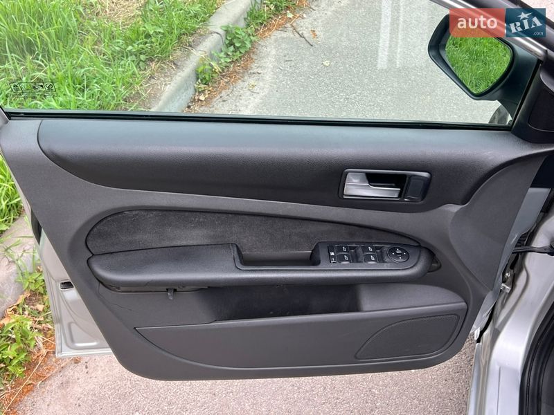 Седан Ford Focus 2007 в Києві фото 12 Седан Ford Focus 2007 в Києві