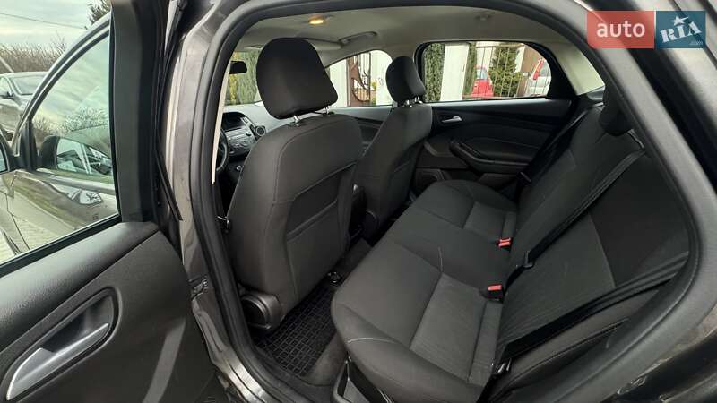 Седан Ford Focus 2015 в Львове