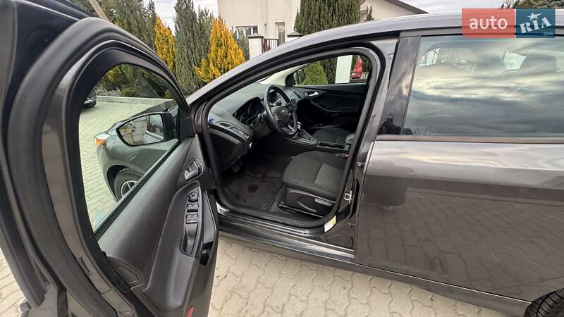Седан Ford Focus 2015 в Львове