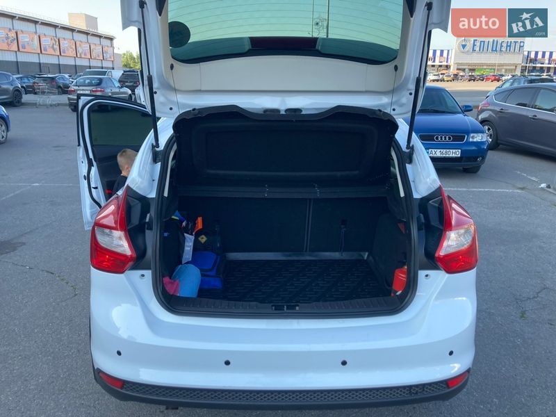 Хэтчбек Ford Focus 2013 в Харькове