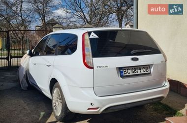 Универсал Ford Focus 2010 в Остроге