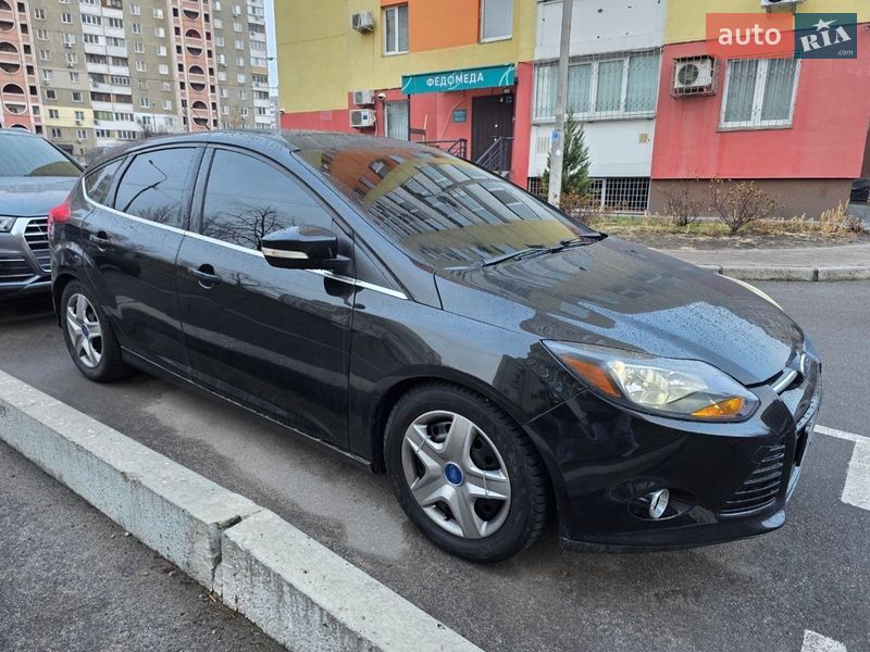 Хэтчбек Ford Focus 2014 в Киеве