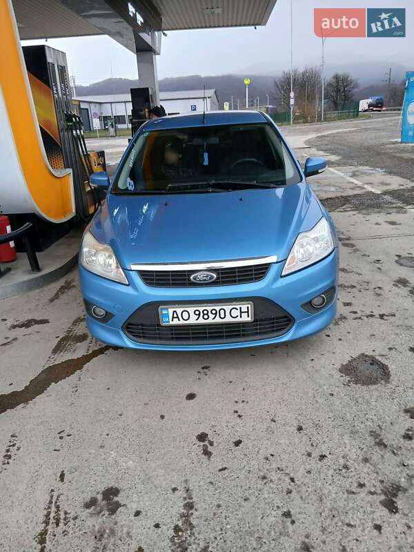 Универсал Ford Focus 2008 в Межгорье