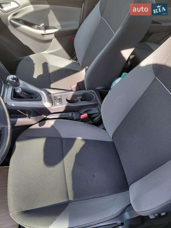 Універсал Ford Focus 2012 в Рівному фото 12 Універсал Ford Focus 2012 в Рівному