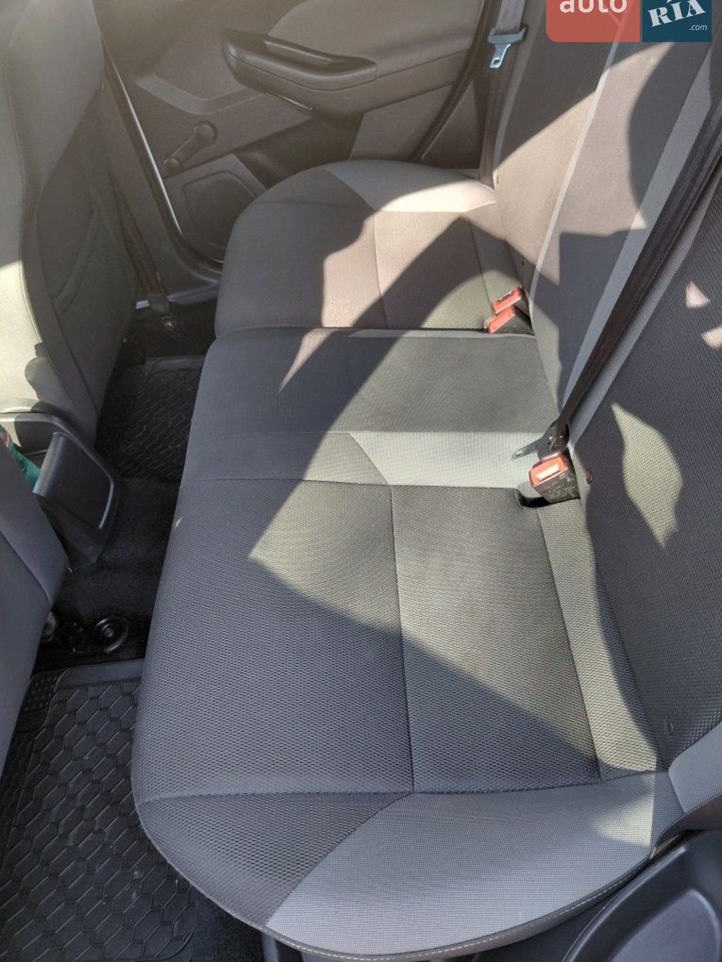 2012 Ford Focus - мініатюра 18