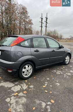 Хэтчбек Ford Focus 2001 в Луцке