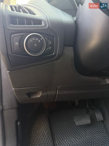 Седан Ford Focus 2016 в Дніпрі фото 16 Седан Ford Focus 2016 в Дніпрі