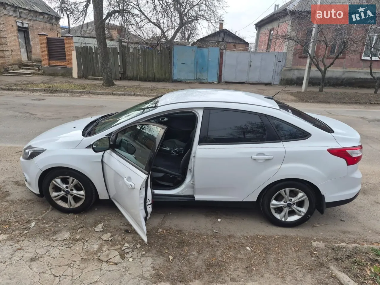 2011 Ford Focus - мініатюра 11