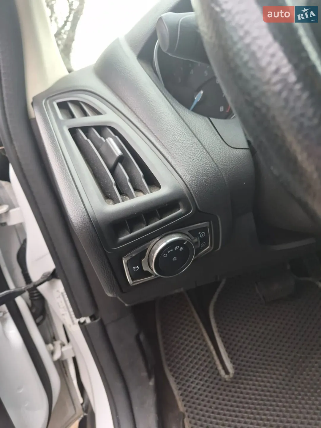 2012 Ford Focus - мініатюра 9