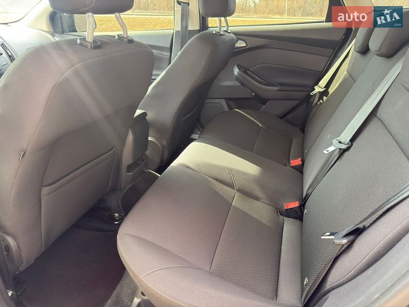 Универсал Ford Focus 2017 в Киеве фото 14 Универсал Ford Focus 2017 в Киеве